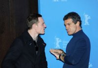 Michael+Fassbender+Haywire+photocall+50uBS5gcouGl.jpg