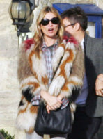 Kate+Moss+Jamie+Hince+Meet+Friends+Lunch+fQ5FeMbPlWXl.jpg