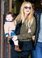 Rachel+Zoe+Hits+The+News+Room+Z9VsFxDgB97l.jpg