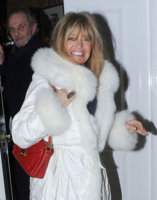 Goldie+Hawn+leaving+Harry+Bar+Mayfair+London+hq6j36Rl0Cfl.jpg
