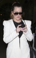 khloe1.jpg