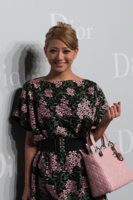 500x750xdior-lady-photo-call_005-thumb-500xauto-101884.jpg.pagespeed.ic.3EyBPy8P4Y.jpg