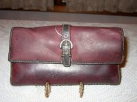 BurgandyWallet001.jpg