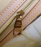 zipper.JPG