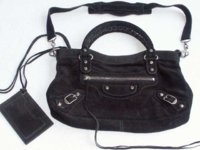 02_black_suede_first.jpg