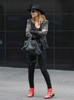 nicole-richie-sydney-preen-line-leopard-bridget-blazer-chloe-red-leather-susanna-boots.jpg