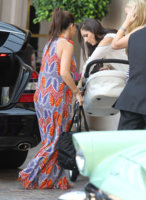 Kourtney+Kardashian+Daughter+Penelope+Hotel+1na6-lAlPMtl.jpg