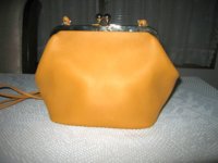 KisslockMustardBagCoach004.jpg