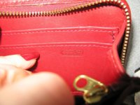 RedZipCoachWallet017.jpg