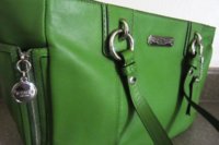 Gallery Tote Apple Green 3.JPG