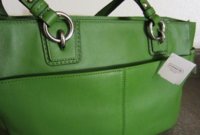 Gallery Tote Apple Green 2.JPG