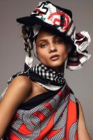 Comme-Des-Carres-scarves-hats-gloves.jpg