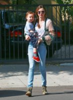 Miranda+Kerr+Miranda+Kerr+Takes+Flynn+Playdate+UfXmG-oHEybl.jpg