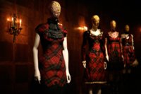 alexander-mcqueen-nationalism-tartan-widows.jpg