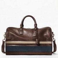 Emma Stone  3 Coach bleeker stripe duffle Credit coolspotters.jpg