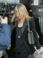 22790_kate_moss_ysl_catwalk_nubuck3_1.jpg