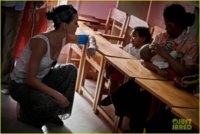 katy-perry-madagascar-visit-for-unicef-09.jpg