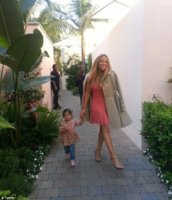 Mariah Carey and daughter Monroe Credit dailymail.jpg