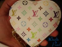 pearl_heartpurse.jpg