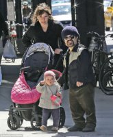 Game Of Thrones star Peter Dinklage1, his wife Erica Schmidt and his daughter Zelig  in New York.jpg