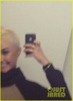 amanda-bynes-shaves-half-her-head-see-new-haircut-01.jpg