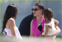 pregnant-kim-kardashian-greece-yacht-with-family-31.jpg
