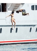 Kylie-Jenner-042713-2.jpg