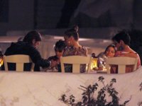 Kardashian+Family+Dinner+During+Greek+Vacation+x9xmkGr_y-0x.jpg