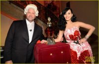 katy-perry-is-the-killer-queen-at-third-fragrance-unveiling-04.jpg