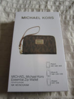 MichaelKors3.jpg