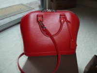 Carmine Alma Epi leather 008.jpg