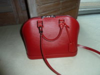 Carmine Alma Epi leather 010.jpg