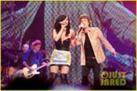 katy-perry-rolling-stones-concert-surprise-guest-04.jpg