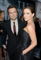 Kate+Beckinsale+Premiere+Paramount+Pictures+zol9w7uygaix.jpg