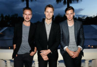 Bill+Skarsgard+Celebs+Attend+Benefit+Help+Nb-mlLKFLjix.jpg