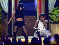 nicki-minaj-lil-wayne-billboard-awards-2013-performance-video-01.jpg