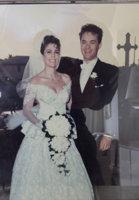 Tom Hanks and Rita Wilson wedding in 1988 Credit celebritybrideguide.jpg