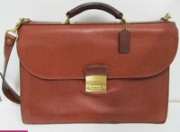 Briefcase002.jpg
