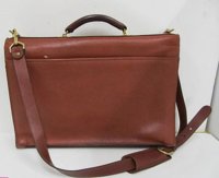 Briefcase004.jpg