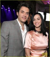 katy-perry-john-mayer-hold-hands-in-nyc-01.jpg