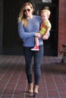 Hilary+Duff+Hilary+Duff+Takes+Luca+Baby+Class+gtpYN7rjgkJx.jpg