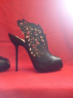 17 louboutin.jpg