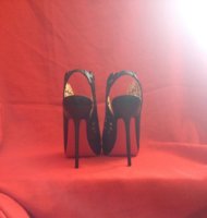 18 louboutin.jpg