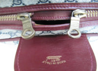 Gucci zippers logo.jpg
