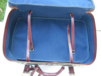 Gucci luggae inside bottom.jpg