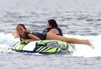Rihanna+Rihanna+Cara+Delevigne+Yacht+nvAwO9a5681x.jpg