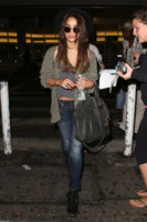 Vanessa+Hudgens+arrives+New+York+City+Los+e0MToxw4hJVl.jpg