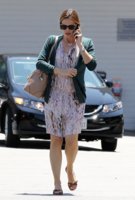 Jennifer+Garner+Stops+Brentwood+Country+Mart+QdK6HBZ0eQNx.jpg