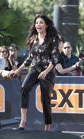 Jena+Dewan+Maria+Menounos+Extra+universal+Q1suyilc2nDx.jpg