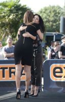 Jena+Dewan+Maria+Menounos+Extra+universal+2TQRYPCHaECx.jpg
